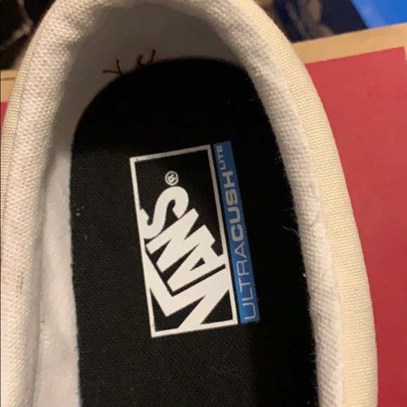 Checkerboard vans - Picture 3 of 4